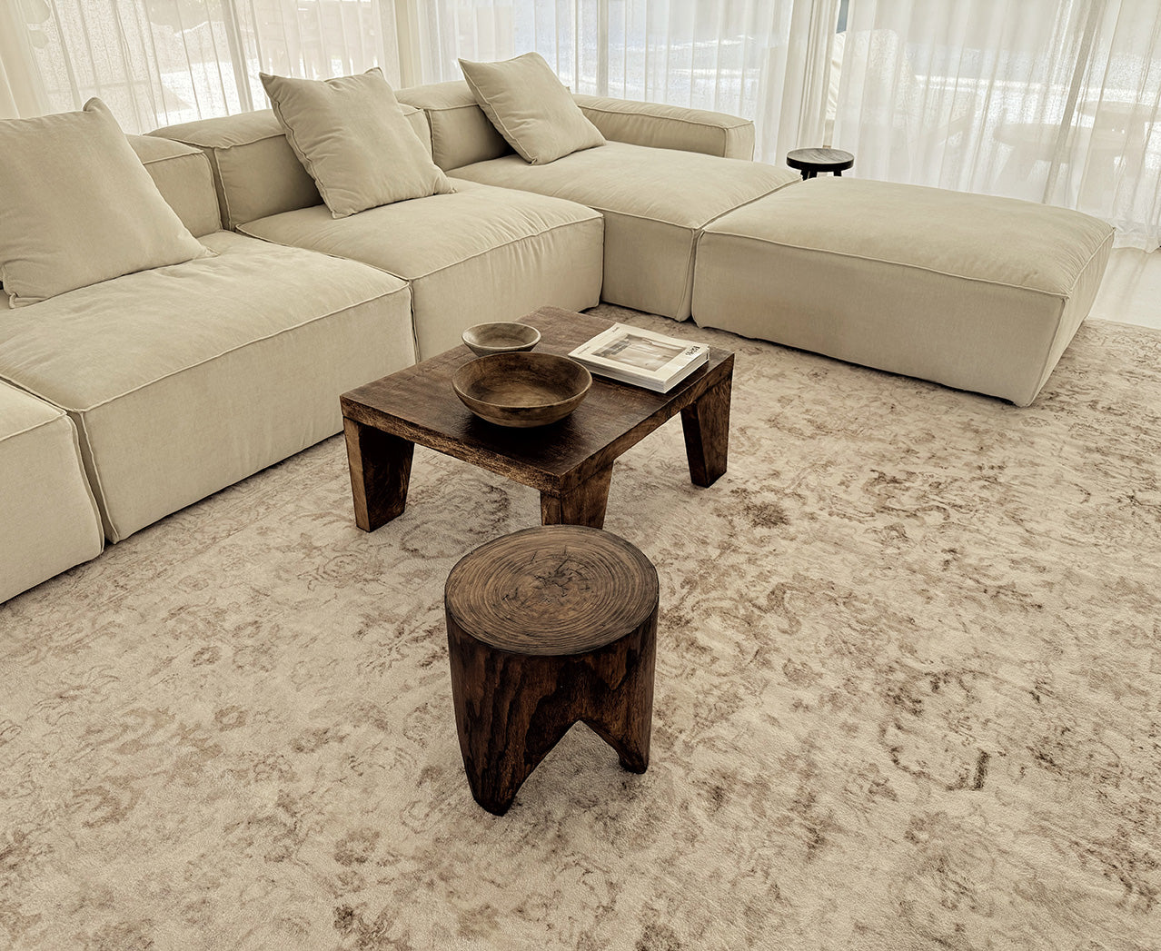 mabay beige floral medallion washable rug mabay beige floral medallion washable rug