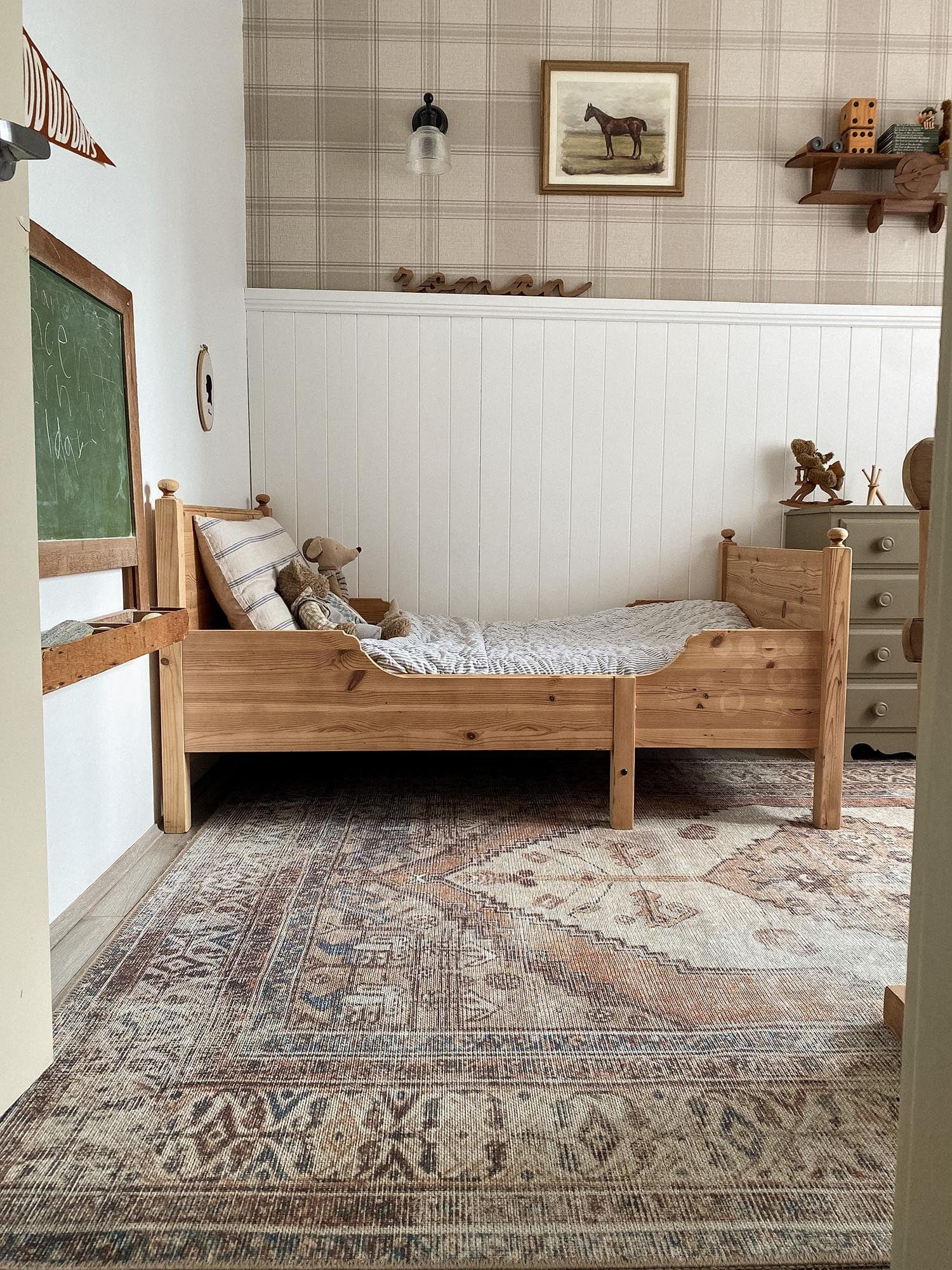 yvana brown and beige traditional distressed washable rug yvana brown and beige traditional distressed washable rug